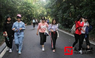 團(tuán)隊(duì)?wèi)敉?天團(tuán)建拓展活動方案