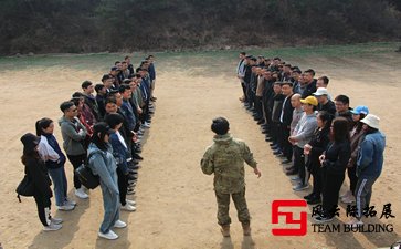 拓展訓(xùn)練是一種精神，一種考驗(yàn)三篇
