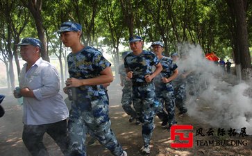 軍訓(xùn)，點(diǎn)開無(wú)悔的記憶