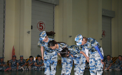 軍訓(xùn)團(tuán)隊精神感悟